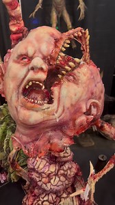 “The Thing” inspired bust created by @midnightstudios_fx displayed at Monsterpalooza 2023! Son of Monsterpalooza returns to our first home, The Marriott Burbank Convention Center this October 13-15! Save the date! EARLY BIRD PRICED TICKETS ARE ON SALE NOW! For tickets, click here ➨ https://bit.ly/SoM23Tickets Special rate hotel rooms are available now! For discounted rooms, click here ➨ https://bit.ly/SoM23-HotelReservations | MONSTERPALOOZA