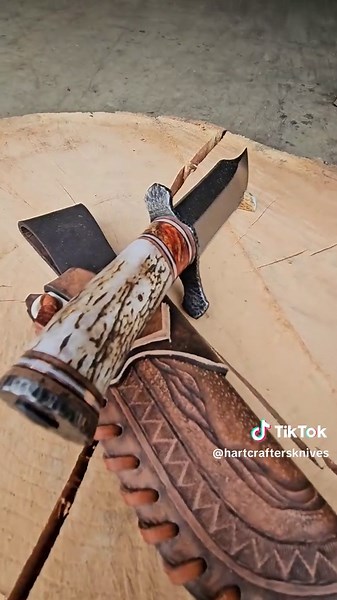www.hartcrafters.com 704 735 8944 #collectorknives #bowieman #bowie #backwoods #mountainman #cowboy #western #heirloom #bladelife #hardtobuyfor #giftsforhim #giftsforher #Outdoors #custom #bladelife #lincolntonnc #lifetimewarranty #satisfaction #northcarolina
