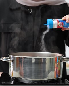 Watch Chef Intissar take us on a culinary tour as she prepares this authentic lamb tagine recipe using Bayara products. Visit the link below and watch the video! https://youtu.be/YcHVAVPNKRw جربوا وصفة طاجين اللحم بالبرقوق المميزة من الشيف انتصار، الغنية بالنكهات باستخدام بهارات بايارا. قم بزيارة الرابط أدناه وشاهد الوصفة الكاملة! https://youtu.be/YcHVAVPNKRw ​‎‏#Bayara #BayaraWorld #RamdanKareem ‏‎‏‎#رمضانكريم ​#بايارا #عالمبايارا | Bayara