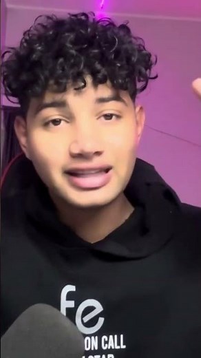 One Girl One Frog viral video 😱#viralvideo