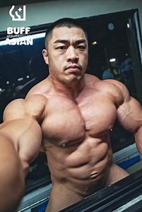 Introducing: Jung-Feng, our horny Chinese firefighter.Stay tuned for more 🔥#asianmuscle #buffasian #firefighter #bodybuilder #肌肉帅哥