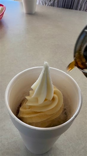 Root beer floats #rootbeer #SanAndreas #california #stockton @topfans | Patio Drive In