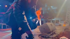 Maputo - Moçambique Escola Internacional de Maputo MIS Africa Day Festival Mr Kuka, muito obrigado pela tua presença e humildade nas celebrações do Dia de África! #Vamosvencer #inculturewetrust🎷🌍 #nossotempoéagora💫 | Moreira Chonguica