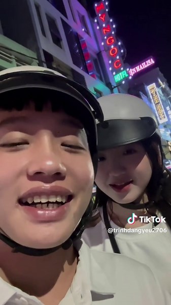 Đi Chơi Thú Vị Cùng Tú Trinh