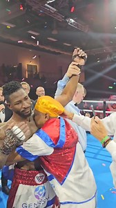 William Scull 🇨🇺 se proclama como campeón mundial super mediano de la FIB, al derrotar por decisión unánime a Vladimir Shishkin 🏆 🥊 116-113, 116-112, 115-113 fueron las puntuaciones de los jueces 📝 #ScullShishkin | Boxeo De Colombia