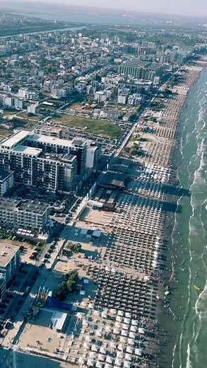 5.7K views · 102 reactions | Mamaia or Vama Veche? What’s your...