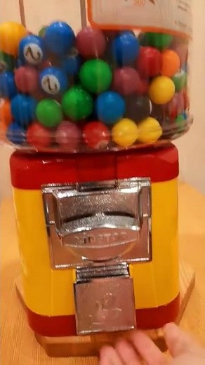 🍬ASMR #howto Hack a Gumball Machine | Insert 10 and catch 2 quick..#candymachine