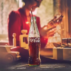 55K views · 15 reactions |  That feeling when you find them the perfect gift.  #TasteTheFeeling | Coca-Cola | Facebook