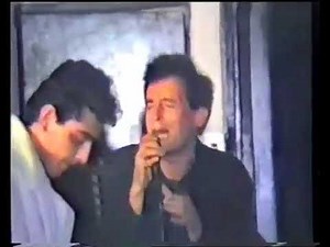 Σπάνιο βίντεο: Οι Τρύπες το 1985 τραγουδούν τον «Ακροβάτη» στην Πολίχνη