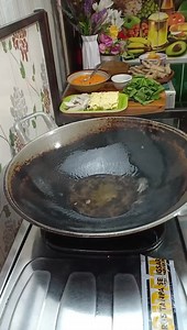 422K views · 720 reactions | Resep seblak krupuk dan pizza mie | BUKAN RESEP DEBM | Facebook