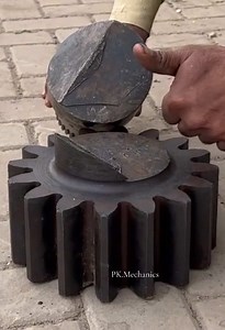Hitachi Excavator Broken in Half Repair — Mechanic Welding Success