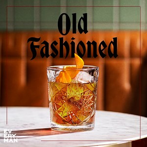 Dark spirits haunt these halls 👻 For an old fashioned fright, it can only be... well, the Old Fashioned: 🩸 Buffalo Trace Distillery Bourbon 🩸 Sugar 🩸 Bitters 🩸 Orange #EverymanCinema #Cocktails | Everyman Cinemas