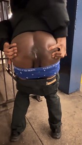 Pushing load out in train subway Public exhib