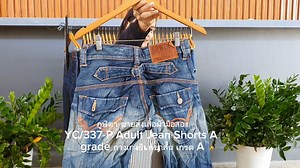 (YC-337P) Adult Jean Shorts A grade กางเกงยีนส์ขาสั้น เกรด A รวมชายหญิง หญิงทรงสวยๆ เอวสูงทรงแฟชั่น ผ้าใหม่ สะอาดมากก แบรนด์ออกดีมากค่า 👉 น้ำหนัก 100 Kg. (ประมาณ 300 ตัว ) | ขายส่งยีนส์มือสอง ราคาถูก เจ้าแรก "ภูษิตา ยีนส์"