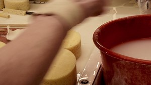 After our 1770 Italian teapots have been fettled to trim any rough edges, each one is then smoothed out through a process known as sponging. This removes any imperfection and leaves a seamless teapot ready for glazing. #spode #spode250 | Spode