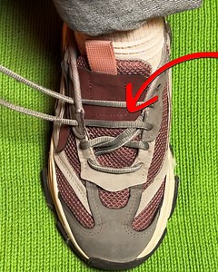 Master the Art of Tying Shoes! 👟 | Genius Club