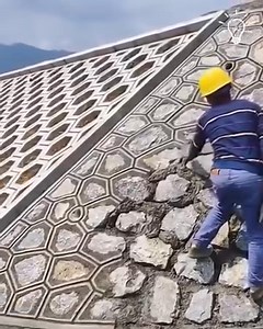 Workers doing their job perfectly 💯 | The Creative Forge