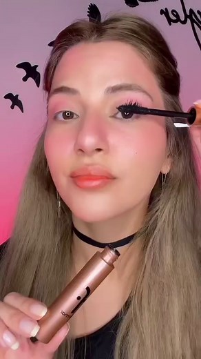 Flormar’ın en sevilen ürünleri ile Strawberry Make Up akımını @makeupbytac ile deniyoruz. 🍓💄 Pembe ağırlıkta olan bu makyajı daha çok günlük bir makyaj olarak kullanabilirsin. 💗 #flormar #flormarturkiye | Flormar