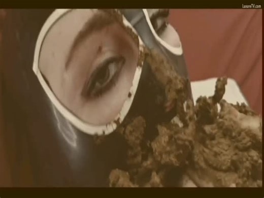 Masked human toilet eating fresh shit of her horny boyfriend
