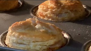 1.6K views · 18 reactions | These cute mini meat pies are perfect for a snack, lunch boxes, parties or to eat all for yourself! Easy to make and freezer friendly too! Recipe here for you>> https://lovefoodies.com/homemade-mini-meat-pies/ | Lovefoodies | Facebook