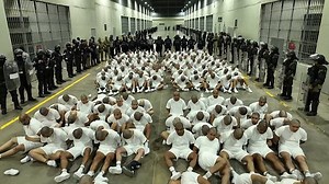 Alleged gang members deported by US arrive at El Salvador 'mega prison'