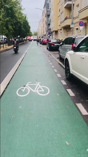 I Found a Half-Green Road Just for Cycles! 🚴‍♀️🌿 | Berlin Bike Path Surprise in Germany🇩🇪