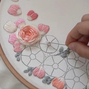 6.6K views · 277 reactions | Stunning Floral Embroidery Pattern #needlework #diy #stitch | Embroidery Skills ideas | Facebook