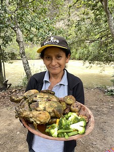 por NAVIDAD, prepare POLLO al BARRO | Marinita y su cocina