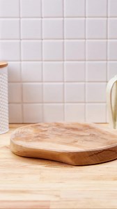 Spice up your hot chocolate with this chilli hot chocolate recipe 🌶️ What you need: 1 cup of milk of choice 100g of dark chocolate, chopped 1/3 of a long red chilli, sliced Pinch of Salt What you need to do: 1. Heat the milk and chilli in a small pot over low-medium heat for 5 minutes, stirring occasionally. 2. Set aside for 5 minutes to infuse to the chilli a little more. 3. Strain milk to remove chilli pieces. Add milk back to pot with chopped chocolate and a pinch of salt. 4. Bring to medium