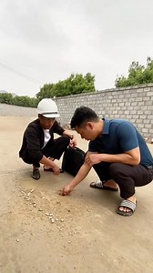 2K views | Cũng chỉ vì miếng cơm manh áo  | Phượng Minh | Facebook