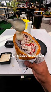 🦀Un Sushiburrito Crabby Crunch. Te apuntas? Te esperamos!! ⏰Horarios y ubicación: 📍 Quito Lunes a Sábados 12:30 a 22:00 Domingos y feriados 12:30 a 18:00 Calle Toledo, entre Coruña y Zaldumbide. 📍Cumbaya Lunes a domingo 12:00 a 21:00 Plaza Antara, Diego de Robles y Orellana. Frente a la universidad San Francisco #sushi #sushiburrito #quito #cumbaya #sushilover | Roll It