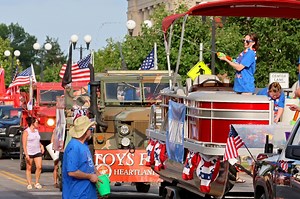 One hot Fourth of July parade
