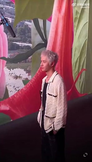 Yibo smile very sweet but very expensive too 🫠 #WangYibo #wangyiboparisfwss2024 #WangYibo_WelcomeToParis #chanel | Wang Yibo 王一博