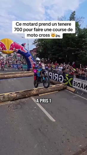 Course de moto cross avec un Tenere 700