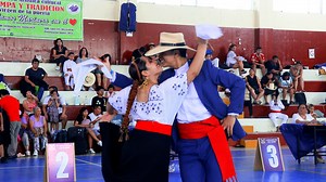 🙌 Una final de resistencia💪 y mucha complicidad🤩, es lo que demostraron Alejandra Quevedo y Gabino Alvay 💃🕺en el Concurso de Marinera Norteña "Héroes del Pacífico" 2024💙, organizado por Caballero de los Mares⚓. Con este baile ambos lograron campeonar en la Categoría Adultos Modalidad Novel👏. ¡Felicitaciones chicos! 🥳 Este logro es fruto de su esfuerzo y constancia por mejorar, sigan así! 🙌 | MiMarinera.com