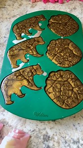 685K views · 5K reactions | Another melt for our cozy camping themed wax melt set! I have so much more to show you soon  | The Starlit Corner | Facebook