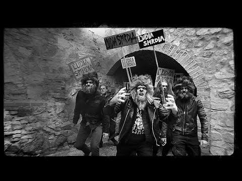 ČAD - Ľudia smrdia