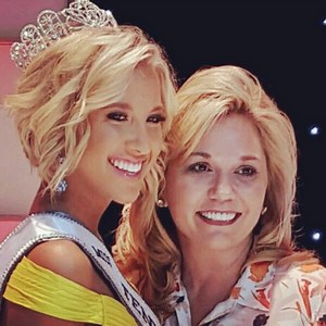 Savannah Chrisley Is a Beauty Queen! Chrisley Knows Best Star Crowned Miss Tennessee Teen USA