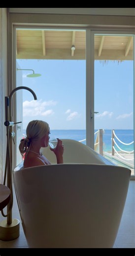 Bandos Maldives водная вилла
