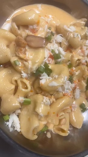 Crazy Calabrian Crab. Spicy hot garlic sauce blue claw crab & Calabrian 🌶️☀️WESTCHESTER’S INDOOR & OUTDOOR 🌺💐GARDEN DINING EXPERIENCE ❤️‍🔥 Home of the OG Stuffed Sicilian 🚨FOLLOW US FOR GOOD EATS🔥est. 1990•#yonkersfoodoffame @lalanternarestaurant #lalanternayonkers #914eats #foodstagram #lohudfood #westchesterfoodies #goodeats #eats #foodiesofwestchester #westchestereats #nyeats #foodiesofinstagram #westchesterrestaurants #scarsdale #swissfood #hudsonvalleyrivertowns #italianfood #foodporn