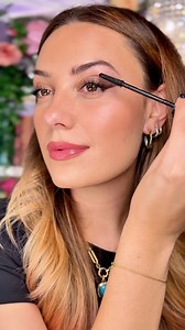 74K views · 148 reactions | Smokey wing hack‼️ Have you ever used makeup tape before? I love using this for the perfect wing! Try this with eyeliner/eyeshadow or an eyeshadow stick. You can use any tape (this one is from @amazon it’s just really cute & pink)  Products: @bobbibrown double ended eyeshadow stick in bark + pink sand @lillylashes self adhesive half lashes in day dreamer | Victoria Lyn | Facebook