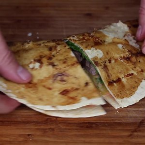 Grilled Pineapple Steak Wraps | 0815BBQ