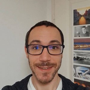 8.7K views · 291 reactions | "Bien fait" est mieux que "Bien dit". Benjamin Franklin. . Qu'est-ce-que cela vous inspire ? ⬇️⬇️⬇️ | Français Authentique | Facebook