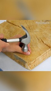 How to hold small nails while hammering?🤩🔨 | Handimania