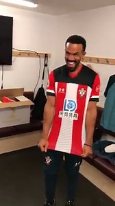 Getting my training on with the Southampton FC lads before my intimate TS5 show at St.Mary’s stadium tonight. Feel warmed up and ready to go. Game Time 🏆💫🔊#TS5 | Craig David