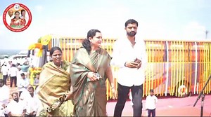 31K views · 1.1K reactions | दिवस १ ला - सुपा जिल्हा परिषद गट निलेश लंके प्रतिष्ठान महाराष्ट्र राज्य आयोजित मोहटादेवी यात्रेची निवडक क्षणचित्रे | Nilesh Lanke | Facebook