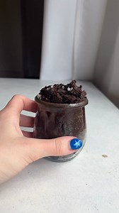 6.2K views · 23 reactions | This edible brownie batter is everything you love about brownies but without the baking! This recipe is paleo, gluten-free, and healthier overall. 2 tbsp ghee melted and cooled ¼ cup maple syrup ½ tsp vanilla extract 2 tbsp almond milk 1 cup almond flour ⅓ cup cocoa powder 2 tsp coconut flour 1 tbsp dairy-free cream cheese I use the brand kite hill 2 tbsp mini chocolate chips 2 tbsp dark chocolate chopped Flakey salt | Unbound Wellness | Facebook