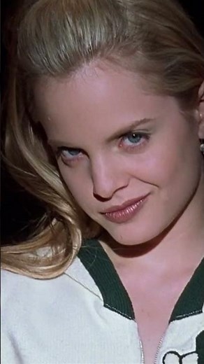 Blonde Girls Can't Dance!? (Movie Dance Edit) - American Beauty (1999) #shorts