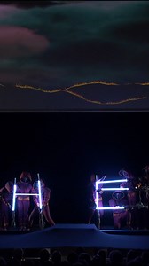 28 reactions | Achtung, Hexe!! Mit gleich zwei Vorstellungen an einem Tag kehrt heute die Märchenoper „Hänsel und Gretel“ ins Opernhaus zurück – wir wünschen allen Beteiligten ein dickes Toitoitoi! | Staatsoper Stuttgart | Facebook