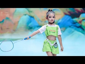 Children's Model Catwalk Contest: the kids are all calm and confident, awesome!